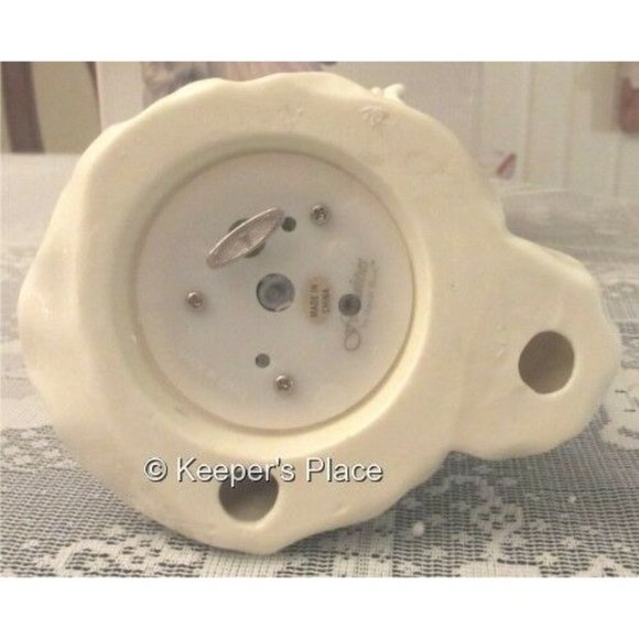 Madison & Max At Home Collection Musical Angel - Picture 3 of 6